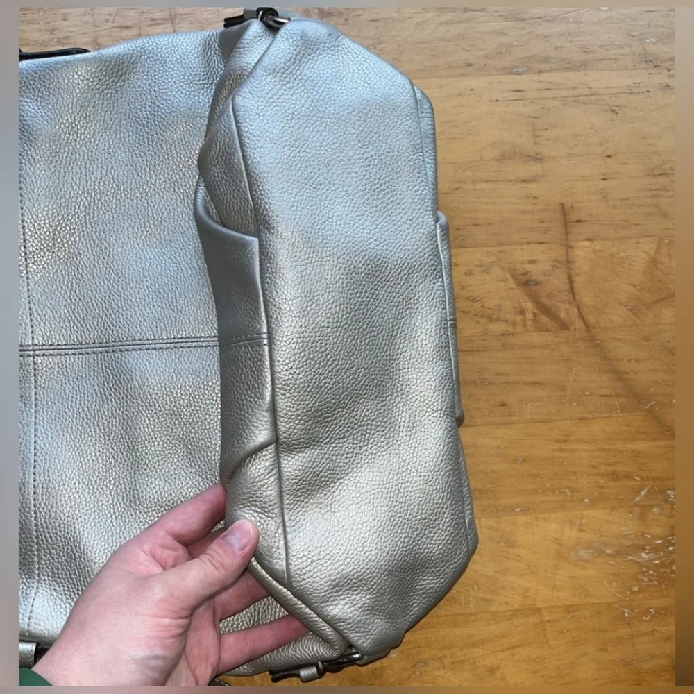 Coach Duffle Champagne Metallic Pebbled Leather Hobo Shoulder Bag Purse #F15064